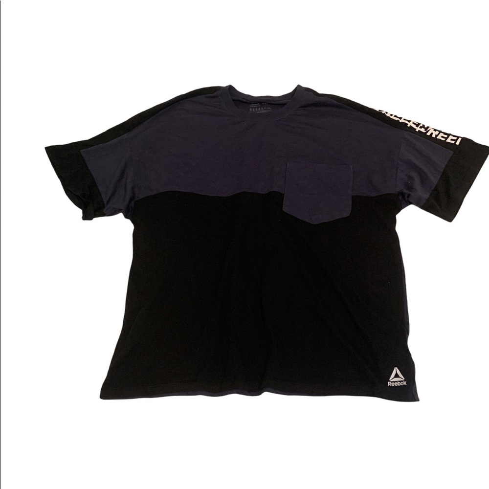 Reebok top